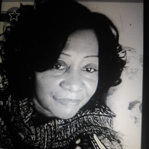 Meet your Posher, Della